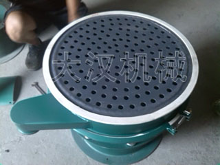 篩分機(jī)托球板安裝